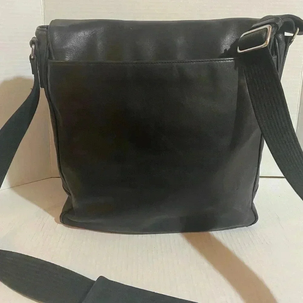 Coach vintage unisex black leather crossbody bag